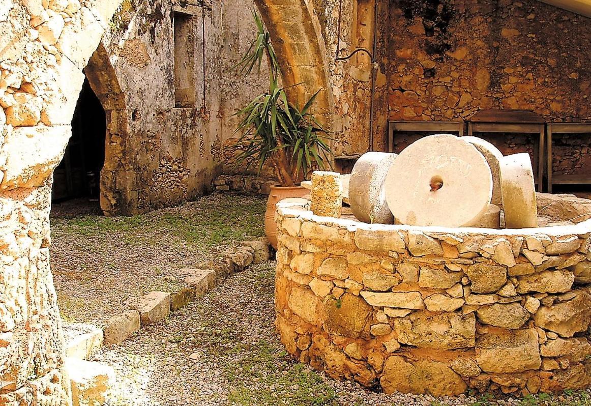 Fabrica Villa Vámos Dış mekan fotoğraf